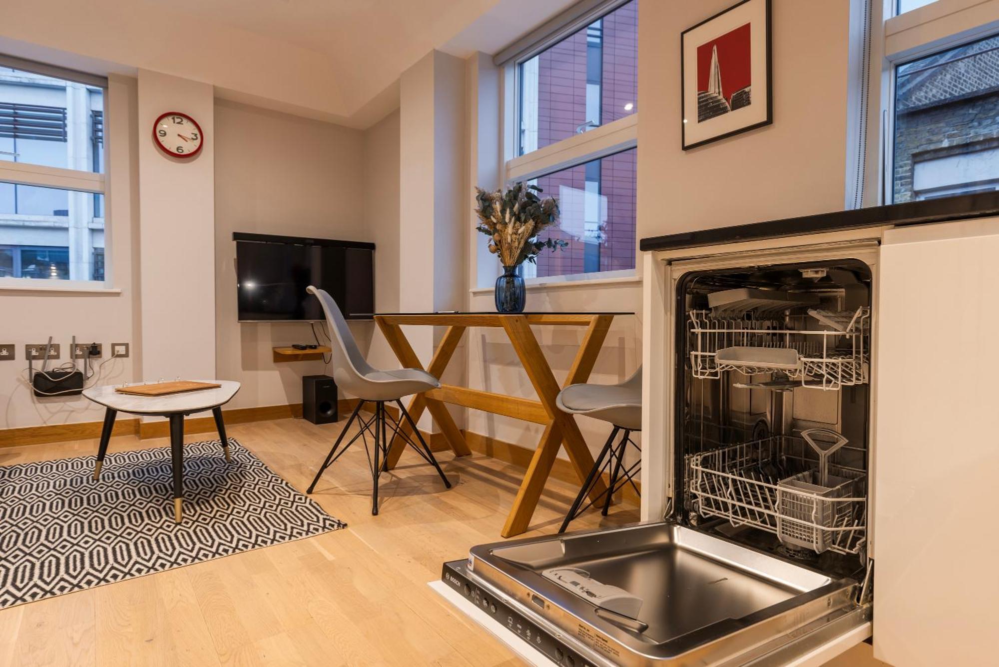 Barbican Serviced Apartments By Lovelystay 伦敦 客房 照片