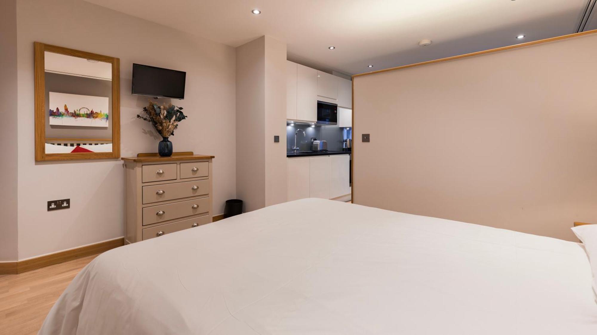 Barbican Serviced Apartments By Lovelystay 伦敦 客房 照片